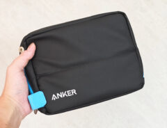 「厚さ5cmなのに全部入る」「もはや整理のプロ」　コクヨ×Ankerの『最強コラボポーチ』があれば「劇的にスッキリ！」