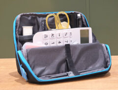 「劇的にスッキリ！」「整理のプロになれる」　コクヨ×Ankerの最強ポーチに「棚を丸ごと持ち歩いているみたい！」