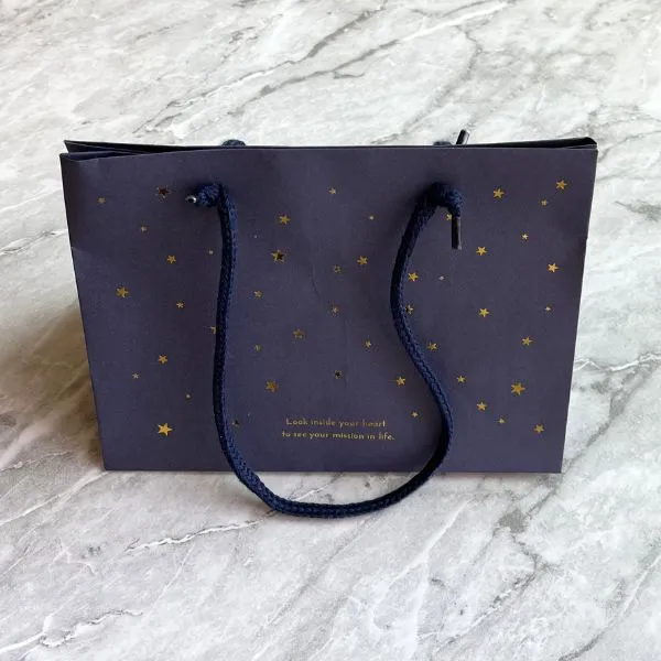 袋の口がぴったり閉じた状態（撮影：grapeライフハック編集部）