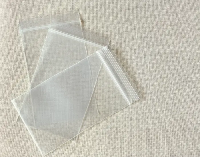 さまざまなサイズのチャックつき保存袋