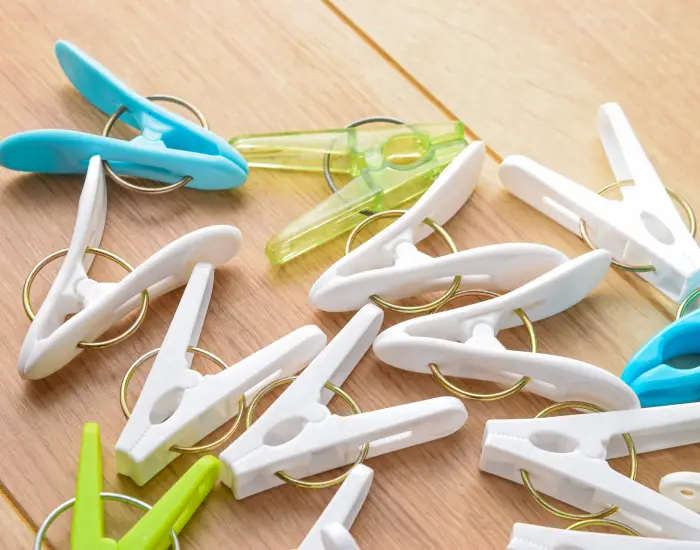 カラフルな洗濯バサミ