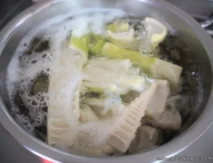 タケノコのあく抜きの写真