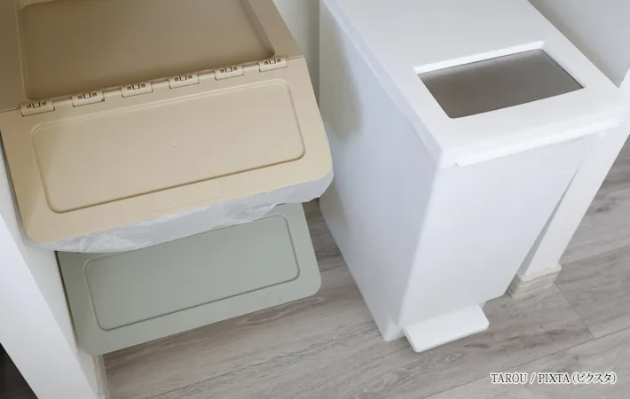『家庭用ゴミ箱（分別）』の写真