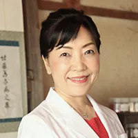 都築麻尋さんの顔写真