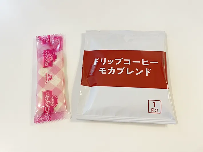 粉ゼラチンとドリップコーヒーの写真（撮影：grapeフード編集部）