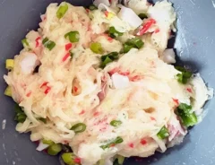 『たこ焼き風春巻き』の具材（撮影：grapeフード編集部）