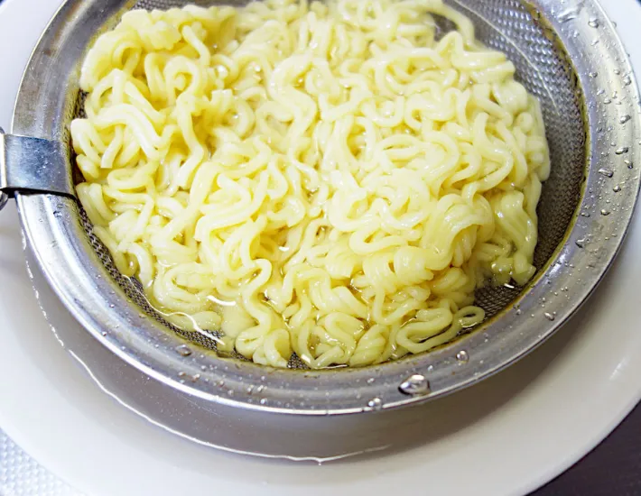冷水で冷やしている画像（撮影：エニママ）