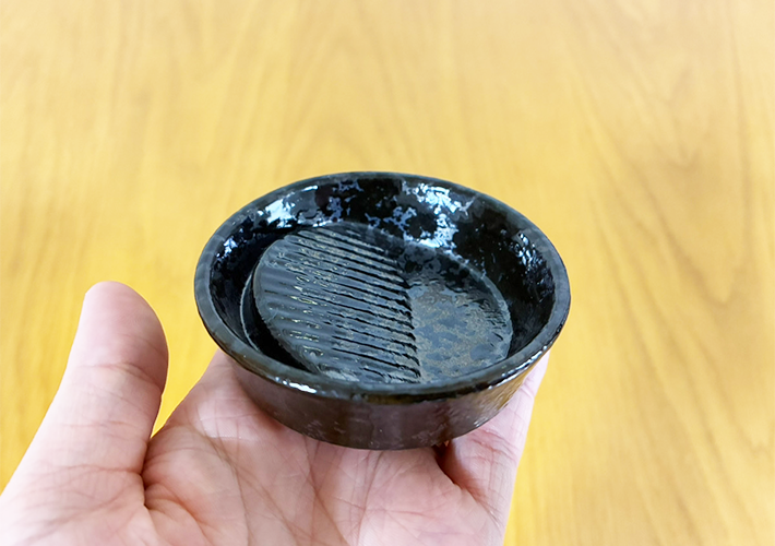 柚子天目刺身醤油小皿の写真（撮影：grapeライフハック編集部）