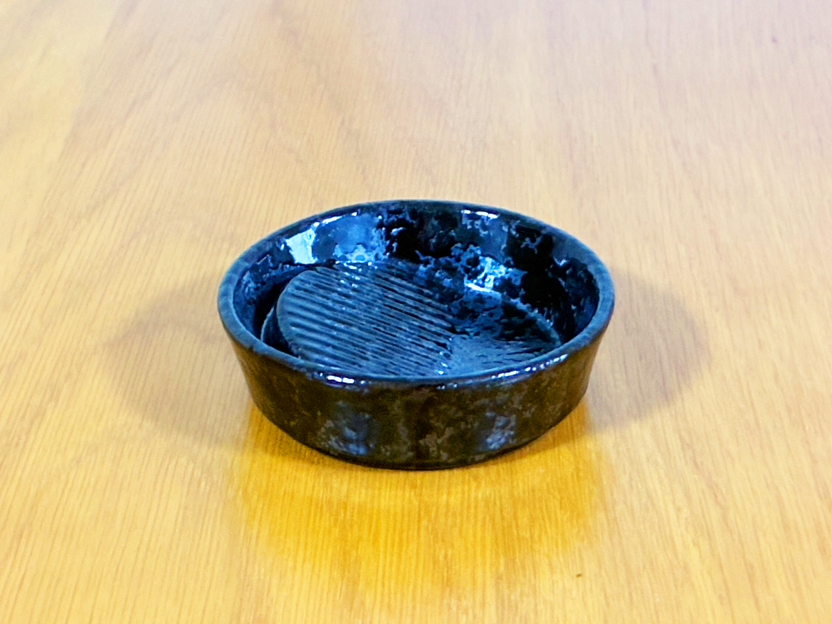 柚子天目刺身醤油小皿の写真（撮影：grapeライフハック編集部）