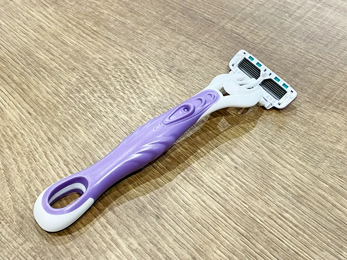 カミソリの写真（撮影：grapeライフハック編集部）