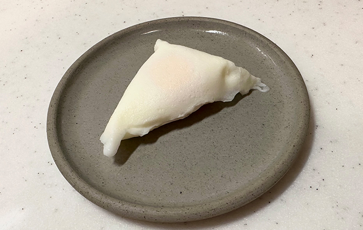 コーヒーフィルターで作ったポーチドエッグの写真