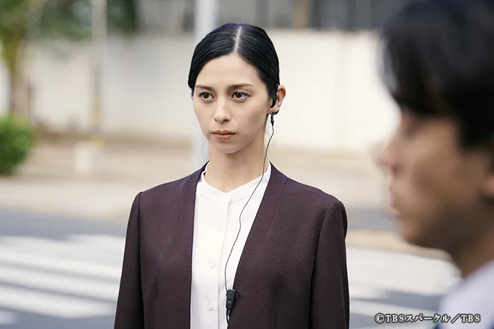 『田鎖ブラザーズ』に出演する中条あやみさんが写る場面写真