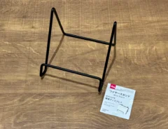 ワイヤースタンド（撮影：grapeライフハック編集部）