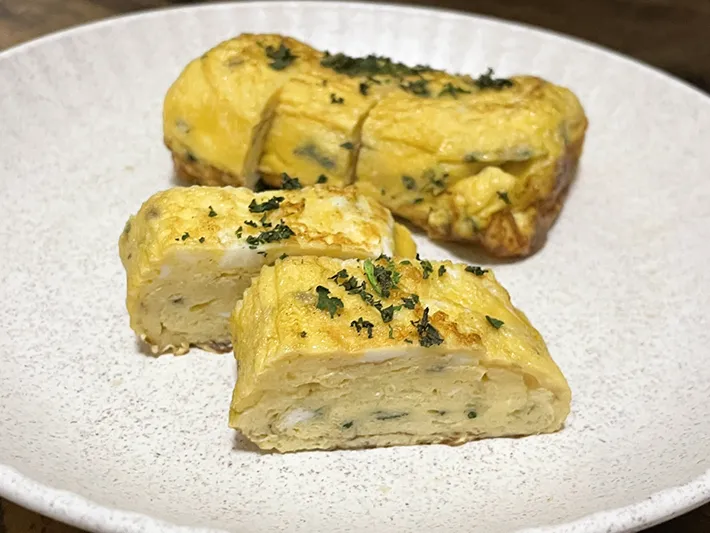 完成した大葉入りの玉子焼きの写真（撮影：grapeフード編集部）