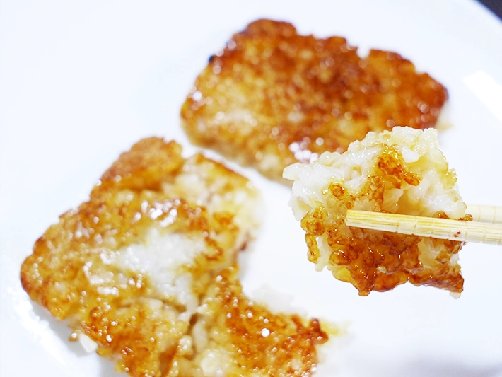 焼き肉のたれ焼きおにぎり（撮影：grapeフード編集部）