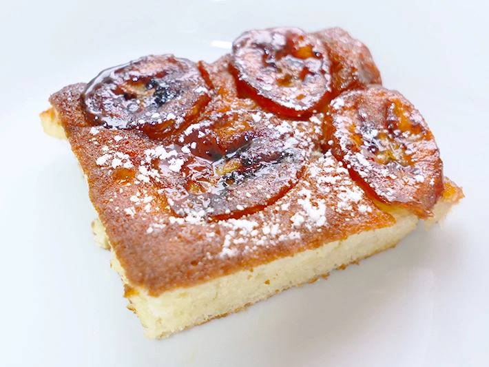 玉子焼き器で作ったバナナケーキ（撮影：grapeフード編集部）