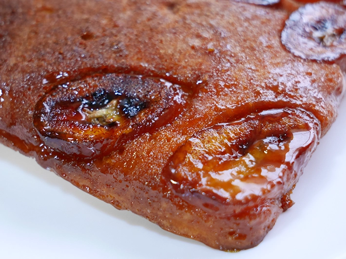 玉子焼き器で作ったバナナケーキ（撮影：grapeフード編集部）