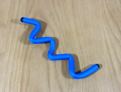 くねくねフックの写真（撮影：grapeライフハック編集部）