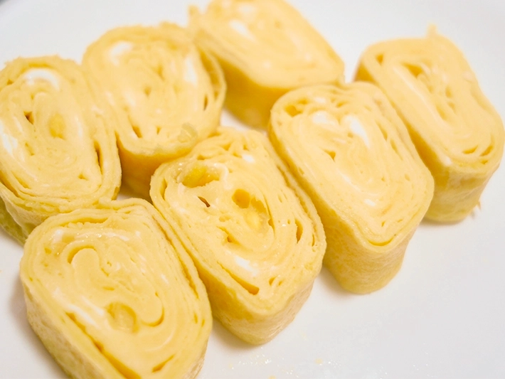コーンスープの素を入れた玉子焼き（撮影：grapeフード編集部）