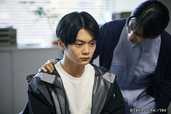 『田鎖ブラザーズ』に出演する齋藤潤さんが写る場面写真
