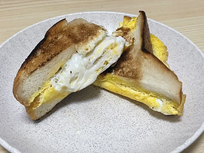 完成したホットサンドの写真（撮影：grapeフード編集部）