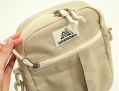 「これ、ちょうどいい！」「小さいのに荷物がしっかり入る」グレゴリーのショルダーバッグで「リュックの出番が減っちゃいそう…」