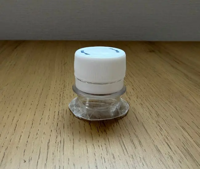 ペットボトルをカットした様子（撮影：grapeライフハック編集部）