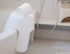 風呂のカビの写真