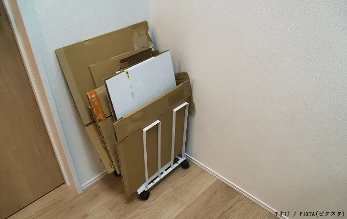 部屋にストックしてあるダンボールの写真