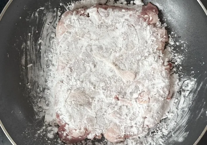 片栗粉をまぶした画像（撮影：エニママ）