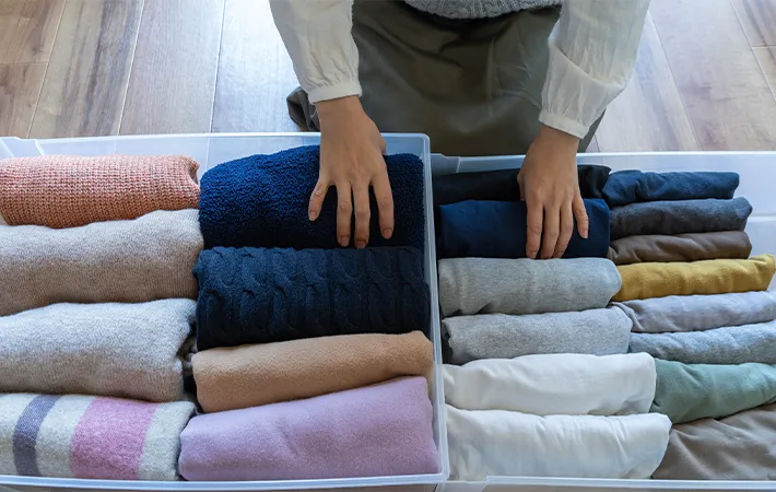 洋服を収納している写真