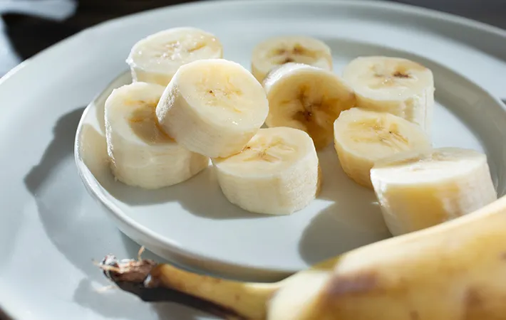 カットしたバナナの写真