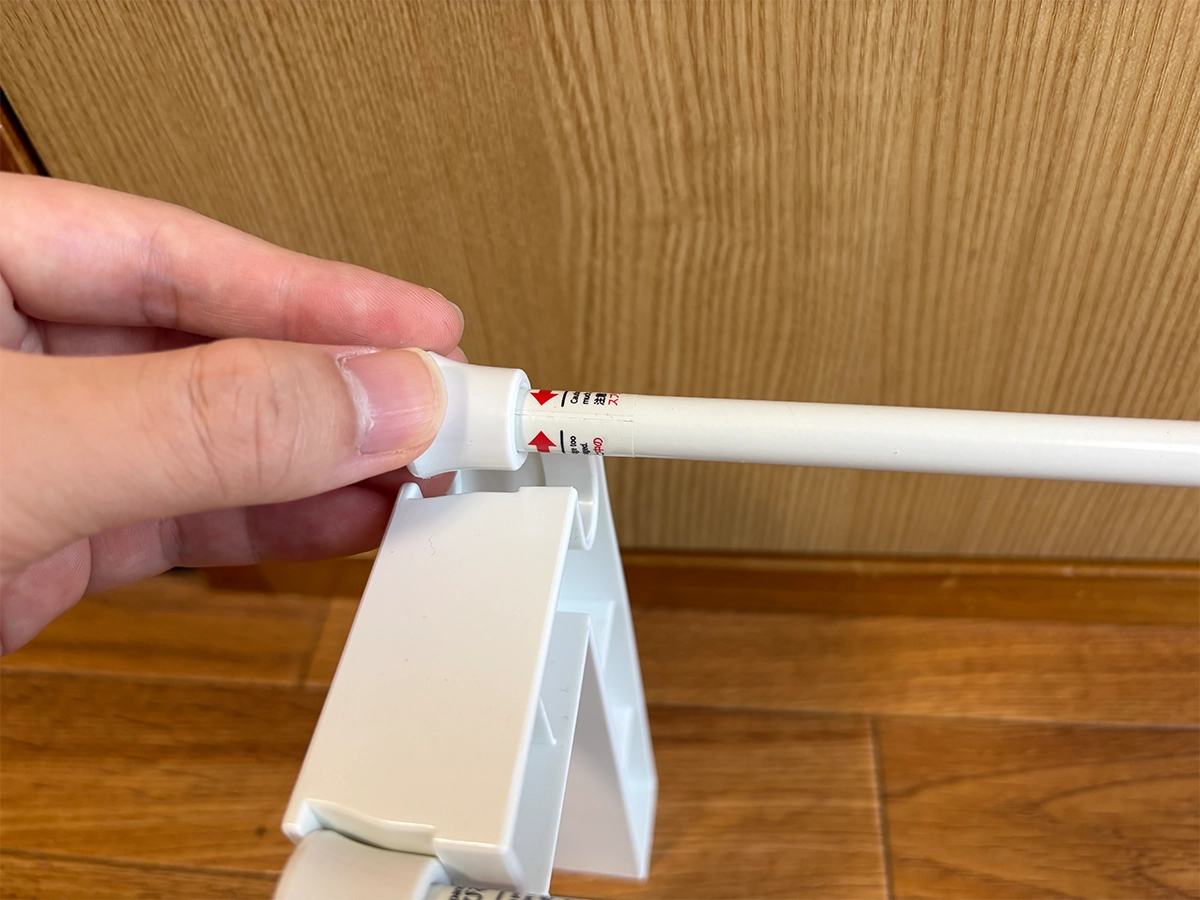 つっぱり棒用スリッパラックの画像