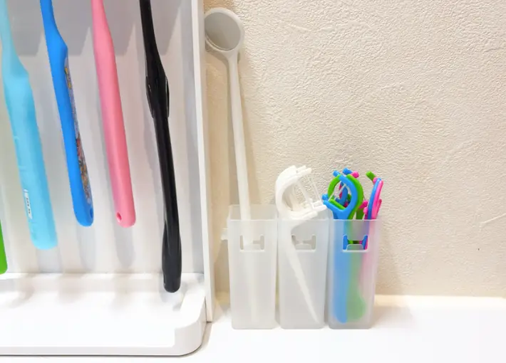 フロスなどを入れた画像（撮影：エニママ）