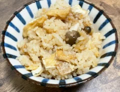炊き込みご飯の写真（撮影：grapeフード編集部）