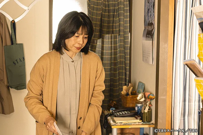 『田鎖ブラザーズ』に出演する中島ひろ子さんが写る場面写真