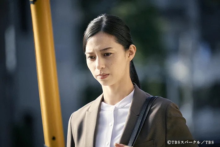 『田鎖ブラザーズ』に出演する中条あやみさんが写る場面写真