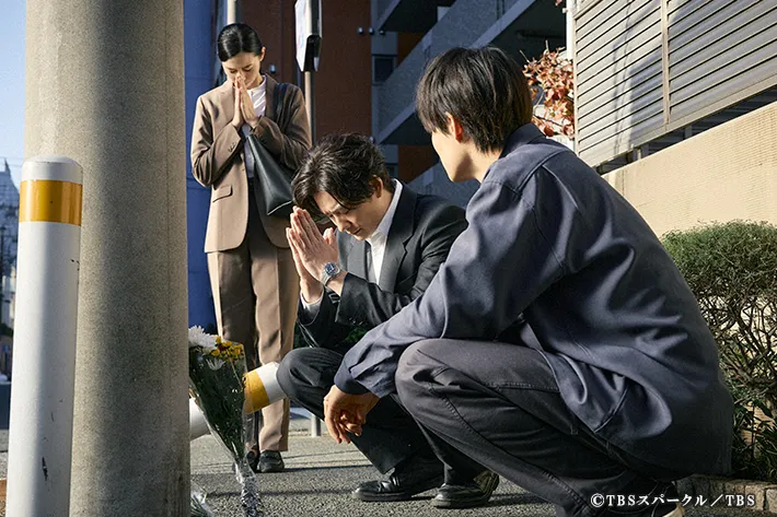 『田鎖ブラザーズ』に出演する岡田将生さんと中条あやみさんが写る場面写真