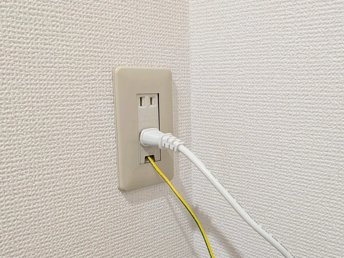 電源プラグの画像（撮影：grapeライフハック編集部）