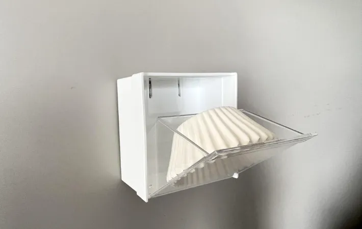 『マグネットスイングケース』を開いた画像（撮影：エニママ）
