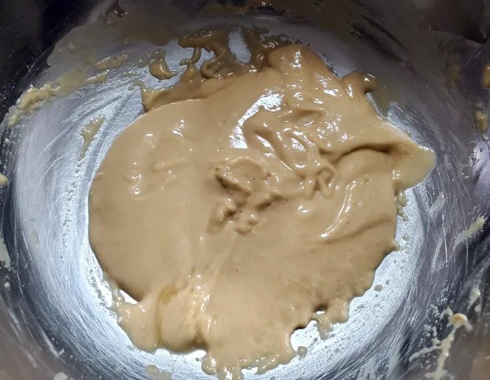 混ぜて衣にしたところ（撮影：エニママ）
