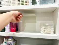 ブックエンドの収納活用写真（撮影：grapeライフハック編集部）
