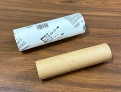 カーペットクリーナーの使用前後の芯（撮影：grapeライフハック編集部）