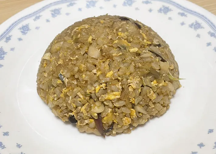 完成した醤油チャーハン（撮影：grapeフード編集部）