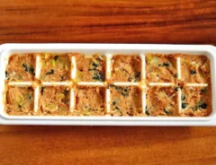 『ネギとワカメの味噌玉』を作る写真（撮影：小泉明代）