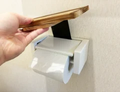 100均アイテムで作るトイレ収納グッズ写真（撮影：grapeライフハック編集部）