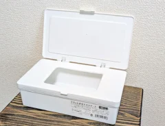 『フタがとまるマスクケース W』の写真（撮影：ワード）