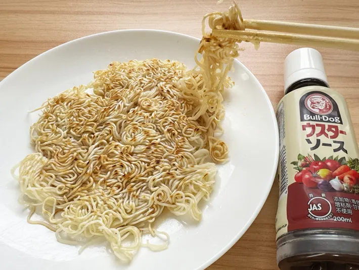 焼きそうめん（撮影：grapeフード編集部）