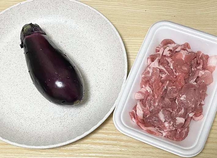 ナスと豚バラ肉の写真（撮影：grapeフード編集部）