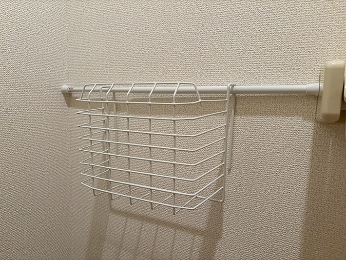 『PE棚用吊り下げワイヤーバスケット』の画像